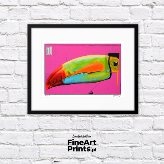 “370 Grams of Freedom”, Wojciech Brewka. Exotic toucan on a pink background with a colorful beak. Buy a collectible print (giclée). In our offer you will find art prints and reproductions of contemporary art paintings. Available only in Fine Art Prints.