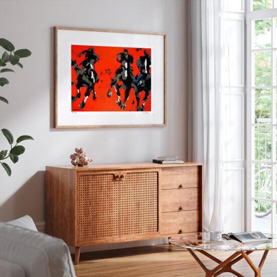 Intensywne, czerwone tło z dynamicznymi sylwetkami koni na obrazie 'Red Race' Lustyka.